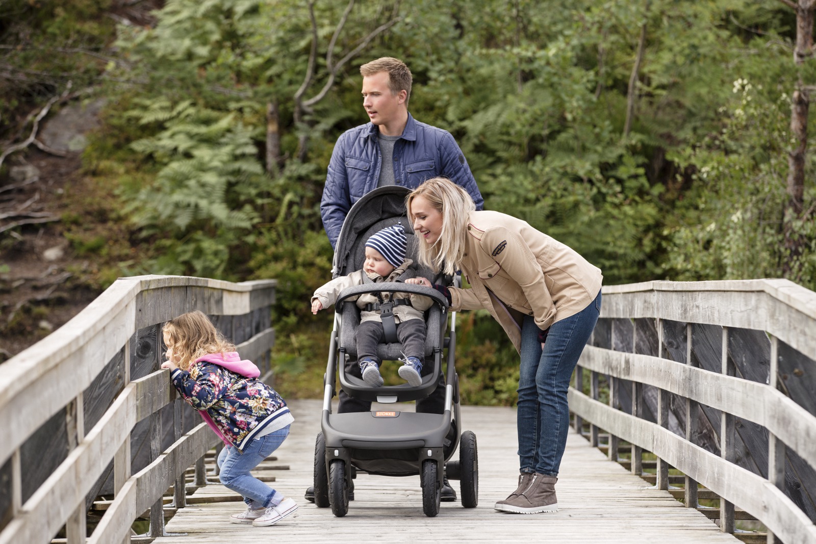 Stokke&reg; Trailz&trade; Terrain. With Stokke&reg; Stroller Seat, Black melange.
